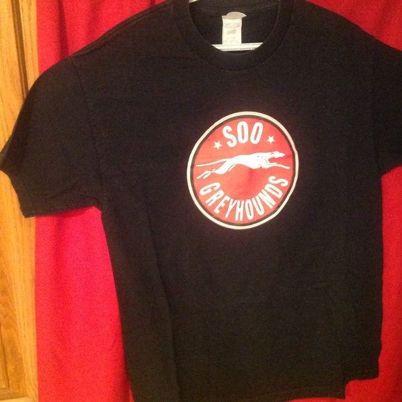 - Sault Ste Marie Grey hounds tshirt - Picture 1 of 3